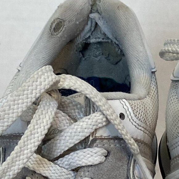 New Balance Classic 574 Suede Mesh Lace Up Sneakers Gray White Women’s 8 - Picture 10 of 15